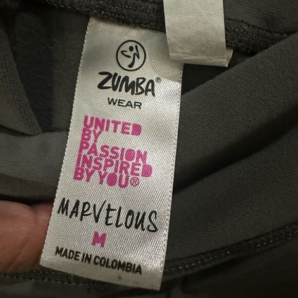 ZUMBA LEGGINGS - Picture 4 of 5